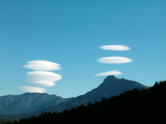 Altocumulus lenticularis