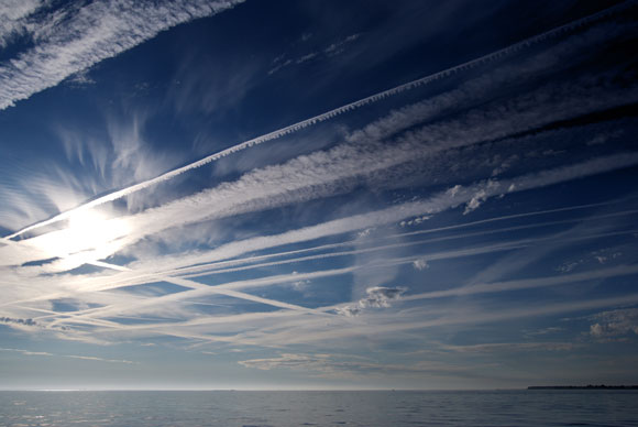 Trainées de condensation (ou cotras)
