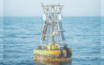 Nouvelle bouée ancrée.