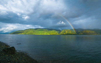 Les temps reste chargé sur la Polynésie.