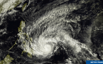 Image du satellite HIMAWARI8 le 14 décembre avant l'arrivée de Rai sur les Philippines..