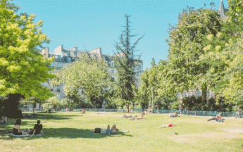 Depuis le début du printemps, Paris connaît un ensoleillement record.