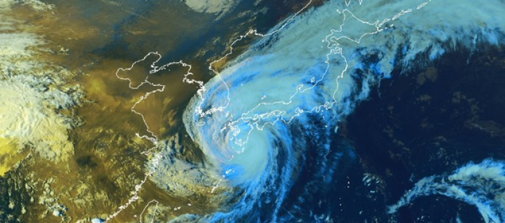 Nanmadol arrive sur Kyushu le 18 septembre 2022.