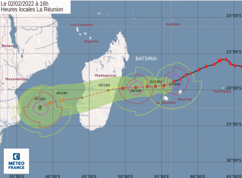 Trajectoire prévue de Batsirai. © Météo-France.